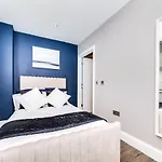 Modern Apartment In Brighton City Centre